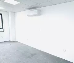 Cho thuê sàn văn phòng khu sân bay 70m2 giá 10tr