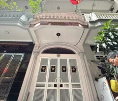 BÁN NHÀ  KHU VĂN MIẾU - Ô TÔ VÀI BƯỚC CHÂN - HAI MẶT THOÁNG
Diện tích: 39m2