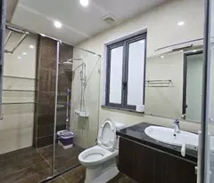 💥 Gần Cầu Chui – 5,8 tỷ (tầm 40m2) - vừa tầm tiền – 5 tầng mới nguyên.