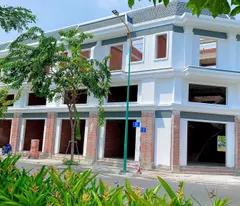 Bán Nhà Phố Thương Mại 1 Trệt 1 Lửng 1 Lầu, 85M², Mặt Tiền Đường 13M – 2.66 Tỷ – 0904 218 171