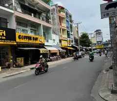 Chỉ 5 tỏi có ngay Nhà 4 tầng BTCT - CÁCH MẠNG THÁNG 8 - 34M2 - mặt tiền 4m
