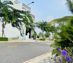 ĐẤT NỀN CÓ SỔ SẴN ĐỐI DIỆN ECO RETREAT ĐÓN ĐẦU SÓNG ĐẦU TƯ,CÔNG CHỨNG TRONG NGÀY