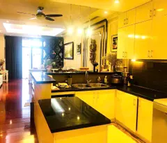 Cho thuê căn hộ cao cấp 5PN Royal R6 – 240m², full tiện ích, nhận nhà ngay