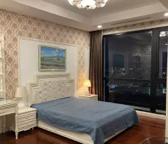 Cho thuê căn hộ 2PN + 1 kho Royal R2 – 130m², full tiện ích, nhận nhà ngay