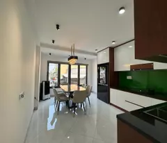 NHÀ LỚN 5 TẦNG – GẦN AEON TÂN PHÚ – CHỈ 30M RA KÊNH THAM LƯƠNG, 60M2, HẺM XE HƠI, FULL NỘI THẤT