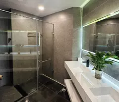 BÁN CĂN HỘ CHUNG CƯ 129M-3NGU-12.2TY-ROYAL CITY-72 NGUYỄN TRÃI-THANH XUÂN
,