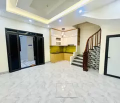Ô TÔ ĐỖ CỬA – NGÕ THÔNG 2 ĐẦU – GẦN PHỐ CHỈ VÀI BƯỚC
CHÍNH LÀ NHÀ PHỐ NAM DƯ 30M2, 5 TẦNG, CHỈ