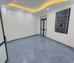 Bán nhà Lĩnh Nam giá 6.75 tỷ, diện tích 31m2, 5 tầng, mặt tiền 6.6m