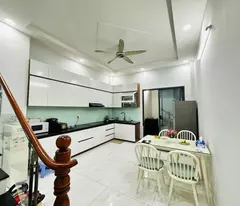 Chính chủ bán gấp nhà 5 tầng (4x17) có thang máy, KDC 8m Thạnh Lộc 44, Q12 chỉ 5T