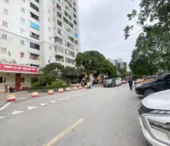 SIÊU PHẨM CHUNG CƯ LONG BIÊN--HÀNG XÓM KHAI SƠN- TẶNG TOÀN BỘ NỘI THẤT.