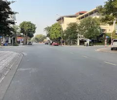 Chính chủ bán gấp 136m2 đất Khu Đô Thị 31ha, Trâu Quỳ. Trung tâm vùng lõi, bán kính 500m