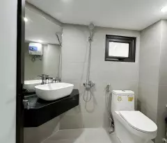 Bán nhà Đào Tấn, lô góc ngõ thông 44 m2, MT 4 m, 7 tầng, giá chỉ 14.5 tỷ