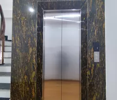 Bán Nhà: Tựu Liệt, 65m2, 6 tầng, thang máy, 1 bước ra oto tránh. hơn 7 tỷ
