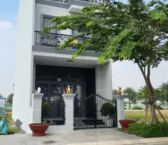 Đất nền King Hill Bến Lức, Dt 100m2 giá chỉ 2.1 tỷ, CK 10%, Sổ đỏ sang tên ngay. CĐT 0917688586