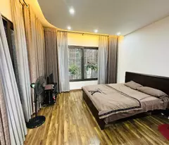Bán nhà đẹp Nguyễn Chí Thanh 43m2, 5T, MT4.1m phân lô ô tô 13.9 tỷ hiếm quận Đống Đa
