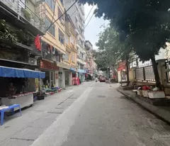 Bán nhà: Kim Giang, 37m2, 5 tầng, kinh doanh, oto tải tránh, mặt chợ, thuê 300tr/năm. Nhỉnh 10 tỷ