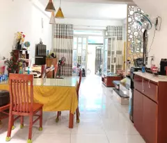 Nhà Đẹp 3 tầng, Xe Hơi Ngủ Trong nhà , DTsd 135m2, ở ngay, Thủ Đức, Giá chỉ 4y hơn