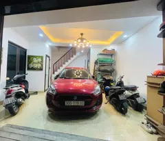 bán nhà Đống Đa 46m Láng lô góc, thang máy, ô tô vào nhà