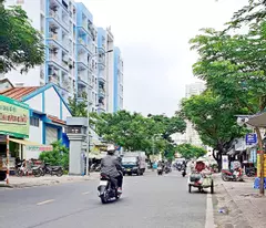 Mặt tiền Bến Bình Đông 4.5x20 chỉ 15 tỷ 7