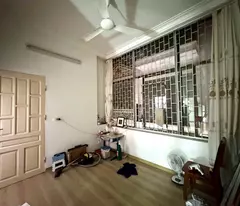Bán nhà giáp bát 5 tầng dân xây lô góc ô tô thông hoàng mai