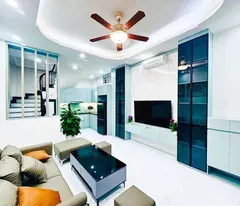BÁN NHÀ TRUNG TÂM HAI BÀ TRƯNG NHÀ MỚI KÍNH KOONG LÔ GÓC Ô TÔ VÀO NHÀ KINH DOANH ONLINE GIÁ 10 TỶ
