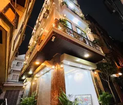 BÁN NHÀ TRUNG TÂM CẦU GIẤY 7 TẦNG THANG MÁY Ô TÔ TRÁNH THANG MÁY XỊN KINH DOANH VĂN PHÒNG GIÁ 28 TỶ