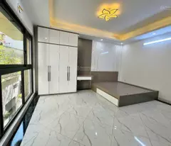 GẤP GẤP! QUAN NHÂN THANH XUÂN,NGÕ NÔNG,1 BƯỚC RA PHỐ,THANG MÁY,33M2 x 6T.