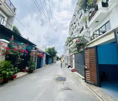 SIÊU PHẨM NHÀ MỚI Ở NGAY, GÒ VẤP 5 PHÚT-, HẺM 4M, XE HƠI VÀO THOẢI MÁI, SÁT MẶT TIỀN