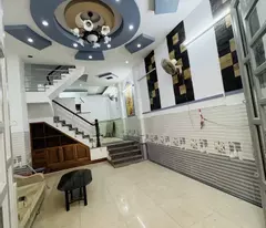 Bán nhà đường Phạm Văn Chí, Q.6, Chỉ hơn 6 tỷ, Xe hơi vào nhà, 46m2, 3 tầng hoành tráng