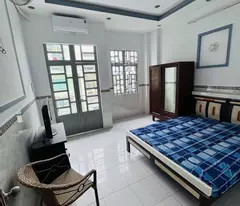 Bán nhà đường Phạm Văn Chí, Q.6, Chỉ hơn 6 tỷ, Xe hơi vào nhà, 46m2, 3 tầng hoành tráng