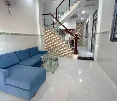 Nhà 3 tầng Lê Văn Việt, TNPB, ngay Vincom Plaza, 60m2, ngang 5m, ở ngay, 5.15 tỷ