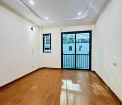 Thạch Bàn,Long Biên DT 39m2 x mt 3.3m nhà mới ở ngay giá chỉ 5.65 tỷ