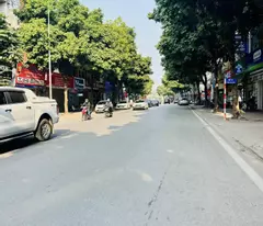 Thạch Bàn,Long Biên DT 39m2 x mt 3.3m nhà mới ở ngay giá chỉ 5.65 tỷ