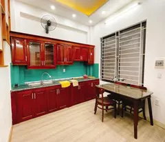 Phố Trạm,Long Biên DT30m2 x mt6m gần TTTM AEON giá chỉ 5.2 tỷ