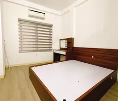 Phố Trạm,Long Biên DT30m2 x mt6m gần TTTM AEON giá chỉ 5.2 tỷ