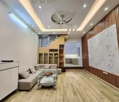 Bán gấp. 50m2 ,4 tầng - Trần Cung. đầy đủ nội thất sang trọng , trước nhà ngõ rộng. nhỉnh 9 tỷ