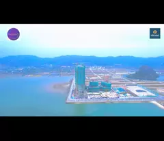 mặt biển Vân Đồn thuộc KĐT Du lịch và Bến cảng cao cấp Ao Tiên, huyện Vân Đồn, tỉnh Quảng Ninh