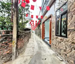 Siêu phẩm bán nhà 5 tầng tại Di Trạch, Hàng xóm KĐT Hinode, ô tô đỗ cách nhà 30m.