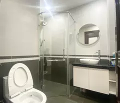 Bán nhà Đào Tấn, phân lô 2 thoáng, 43 m2, 5 tầng, chỉ 16 tỷ