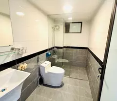 Bán nhà Phố Phương Mai_Hiếm Nhà Bán_Ba Ngủ_Lô Góc__32mx6T_Giá: 6.95 Tỷ_Lh: 0396935190.