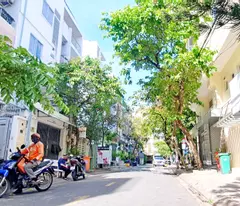 Mặt tiền đường số 8 KDC Trung Sơn 5x20 đúc 4 tầng chỉ 17 tỷ 9
