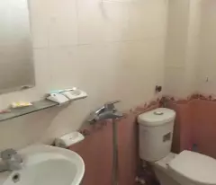 Chính chủ cho thuê Phòng full đồ số nhà 46, ngõ 15 phương mai, Đống Đa, Hà Nội.