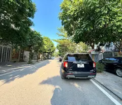 bán Biệt Thự Đống Đa, 80m, lô góc, ô tô tránh, vào nahf