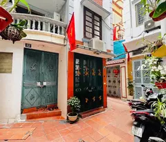 bán nhà Đống Đa 30m Thái Hà, lô góc, sổ vuông đẹp