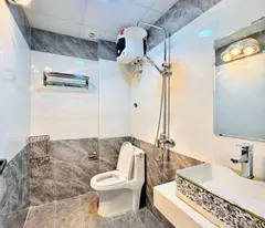 Bán nhà riêng dt  30m2, 5PN, 3WC tại Bát Khối, Long Biên, Hà Nội