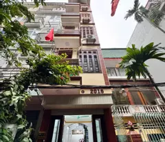 Bán nhà ở Giảng Võ 42 m2 mặt tiền 4.4m - 5 Tầng sổ đỏ giá 8.9 tỷ ở quận Ba Đình.