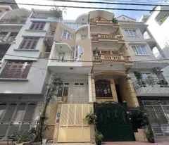 Duy nhất! Phân lô Hoàng Quốc Việt, 7 chỗ vào nhà, 65m2 sổ, 17.3 tỷ, mặt tiền 5m