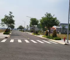 Mở bán King Hill Bến Lức, Dt 100m2 giá chỉ 2  tỷ, CK 10%, Sổ đỏ sang tên ngay. CĐT 0917688586