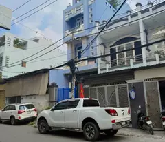 BÁN NHÀ 3 TẦNG - 48m2 - HẺM XE HƠI - SÁT CHỢ TÂN HƯƠNG - NHỈNH 5 TỶ