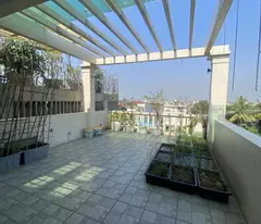 hà mặt phố Ngọc Thuỵ DT: 92m, MT: 5.5m